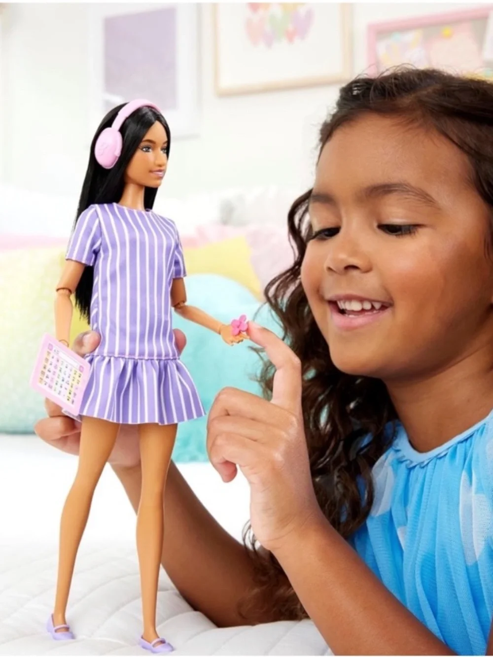 Barbie Fashionistas #245 Autism Representation Doll BNIB - Picture 2 of 8